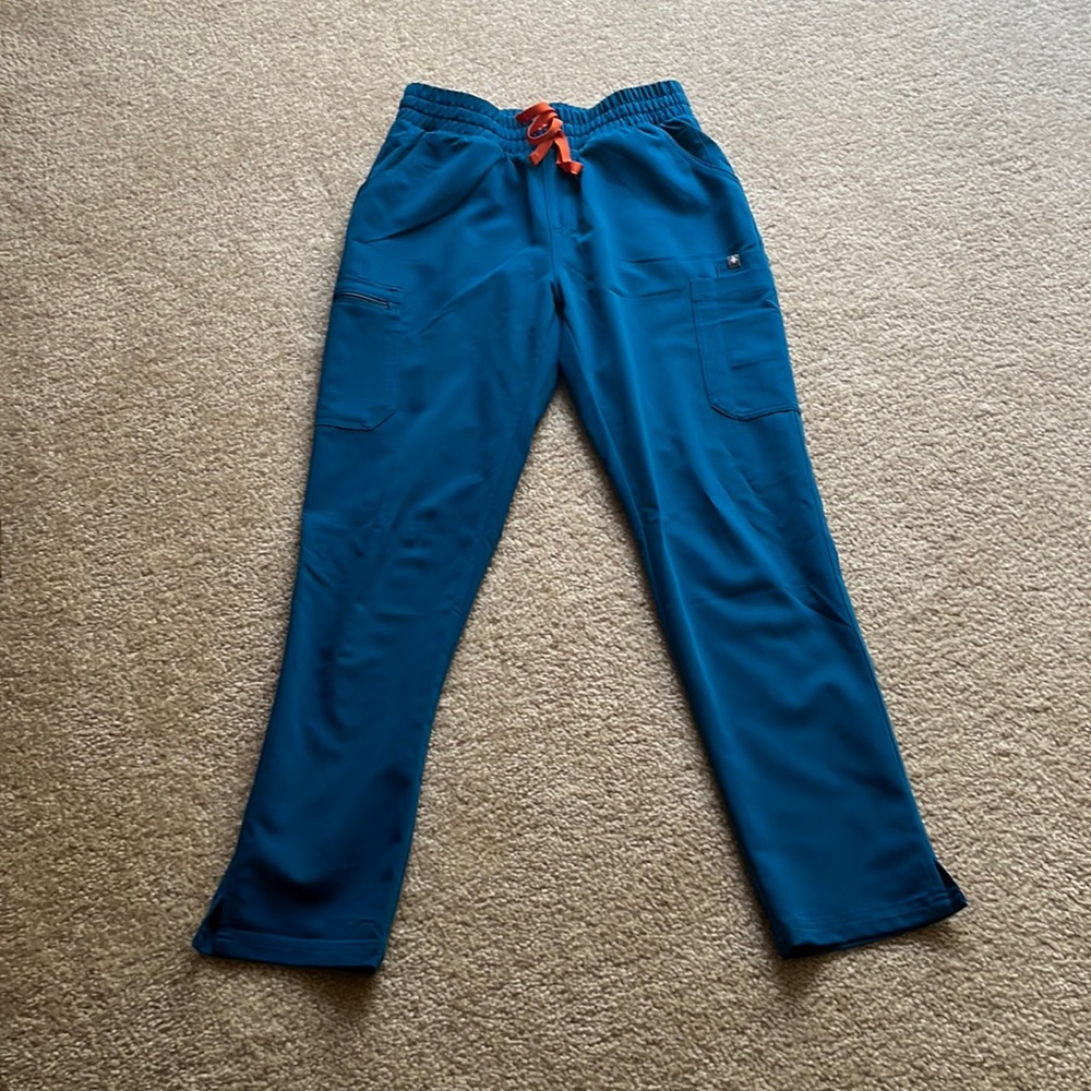 Figs straight leg high waisted scrub bottoms